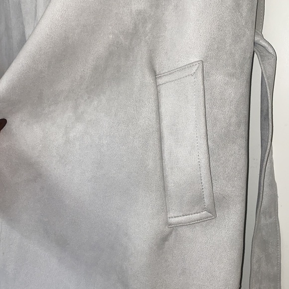 Light Grey Trench coat - Picture 4 of 5